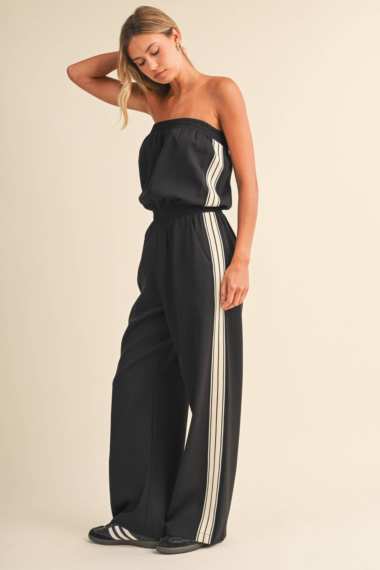 STRAPLESS STRIPE TRIM JUMPSUIT